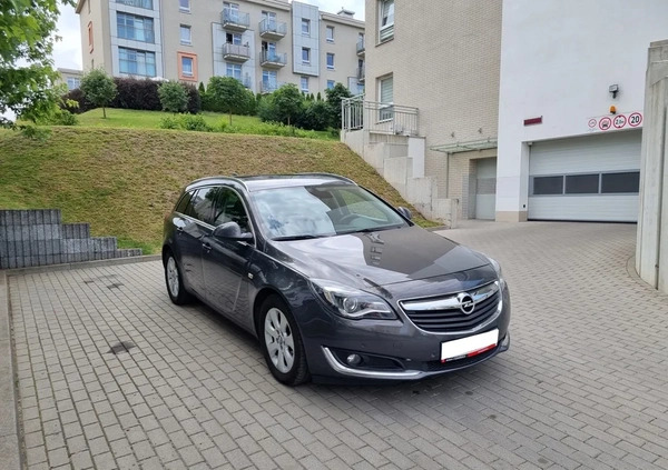 Opel Insignia cena 32900 przebieg: 219000, rok produkcji 2016 z Gdańsk małe 121